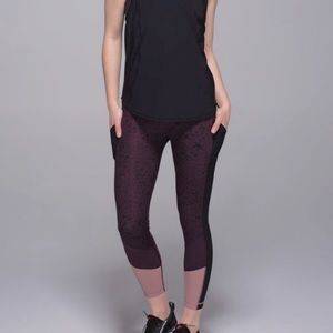 LULULEMON Geometric leggings